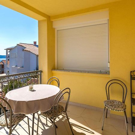 Nice Apartment In Krk With House Sea View Крк Экстерьер фото